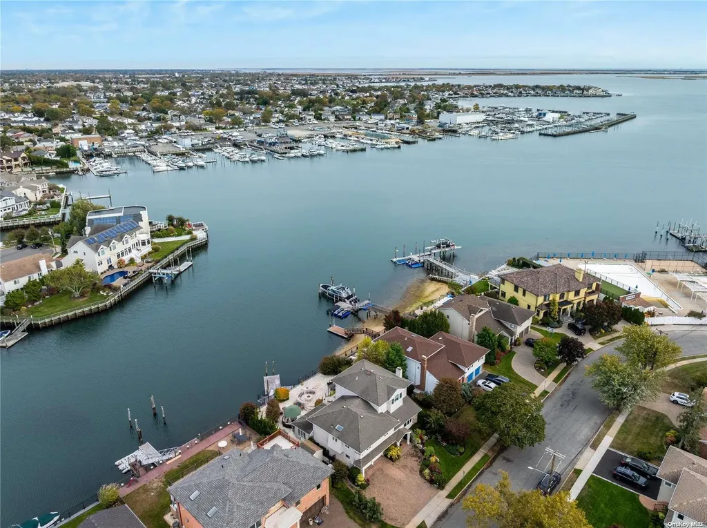 2915 Shore Drive Merrick NY 11566