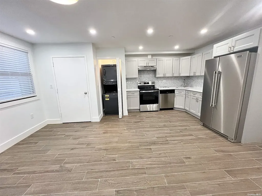 60-50 59th Avenue Maspeth NY 11378