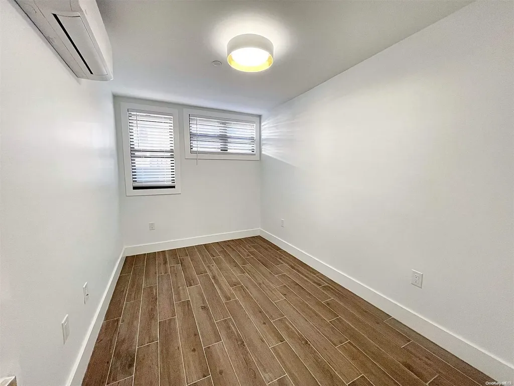 60-50 59th Avenue Maspeth NY 11378