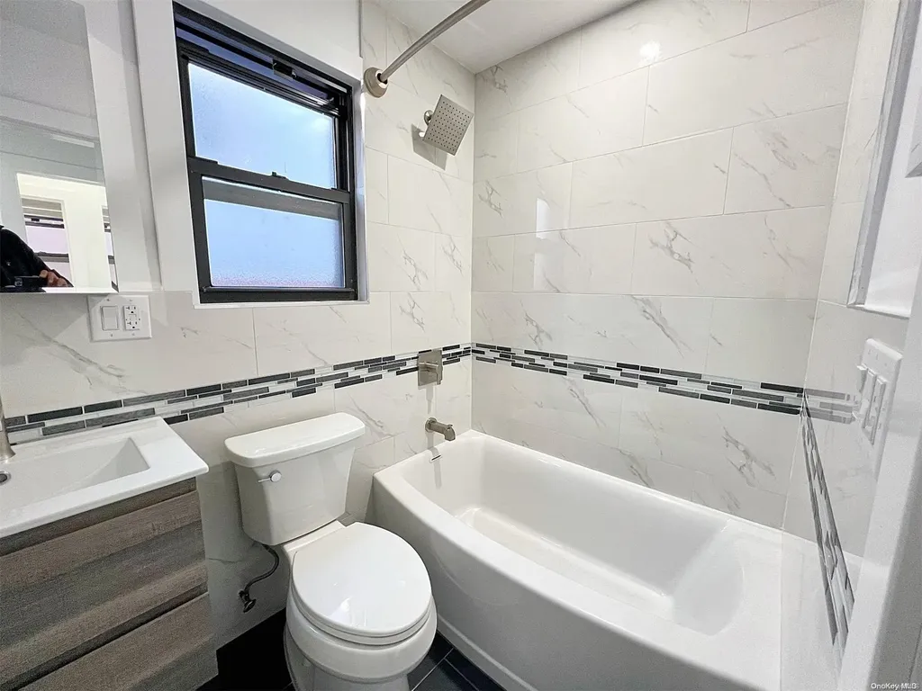 60-50 59th Avenue Maspeth NY 11378