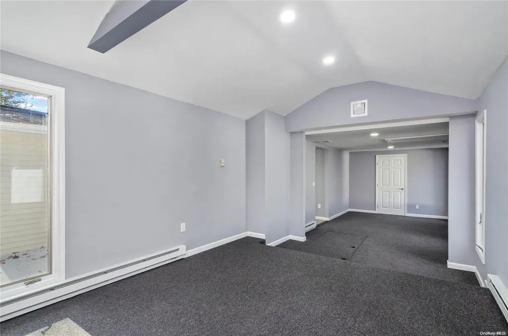 10 Helene Drive Shirley NY 11967