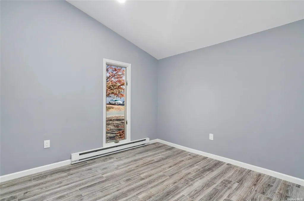 10 Helene Drive Shirley NY 11967
