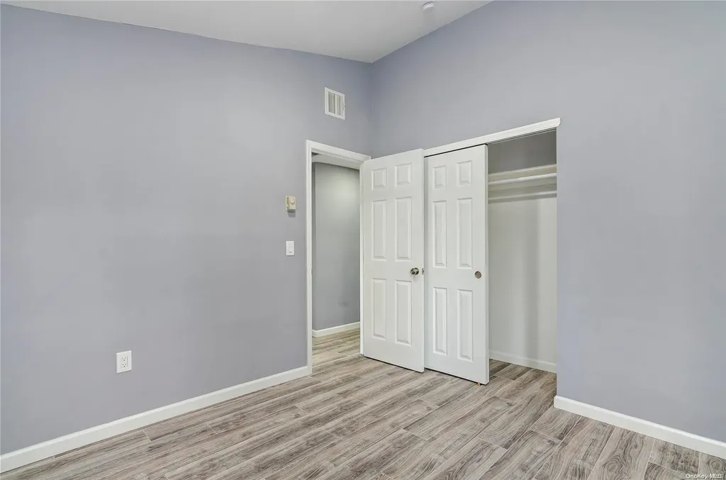 10 Helene Drive Shirley NY 11967