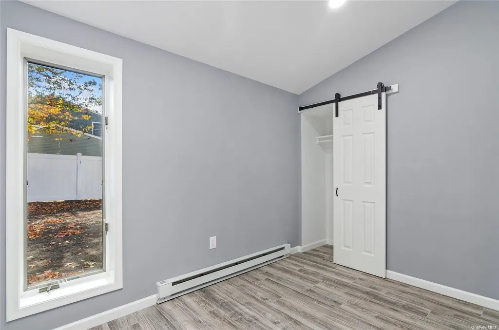 10 Helene Drive Shirley NY 11967