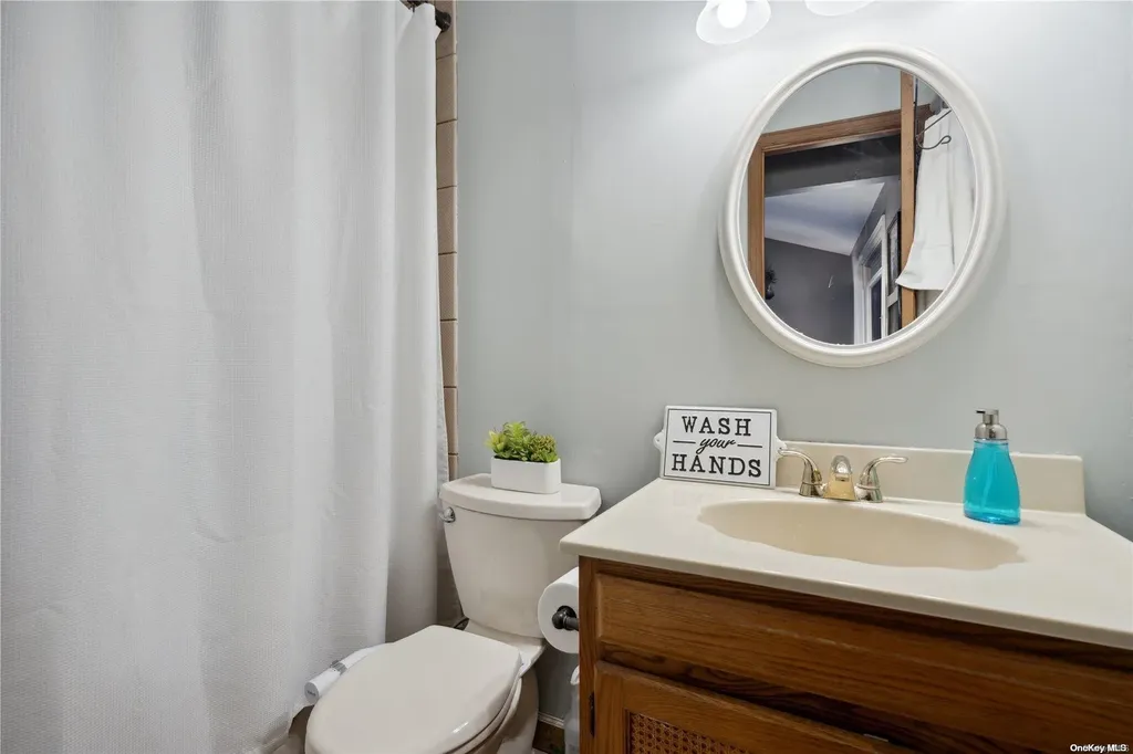 35 Brookside Avenue Merrick NY 11566