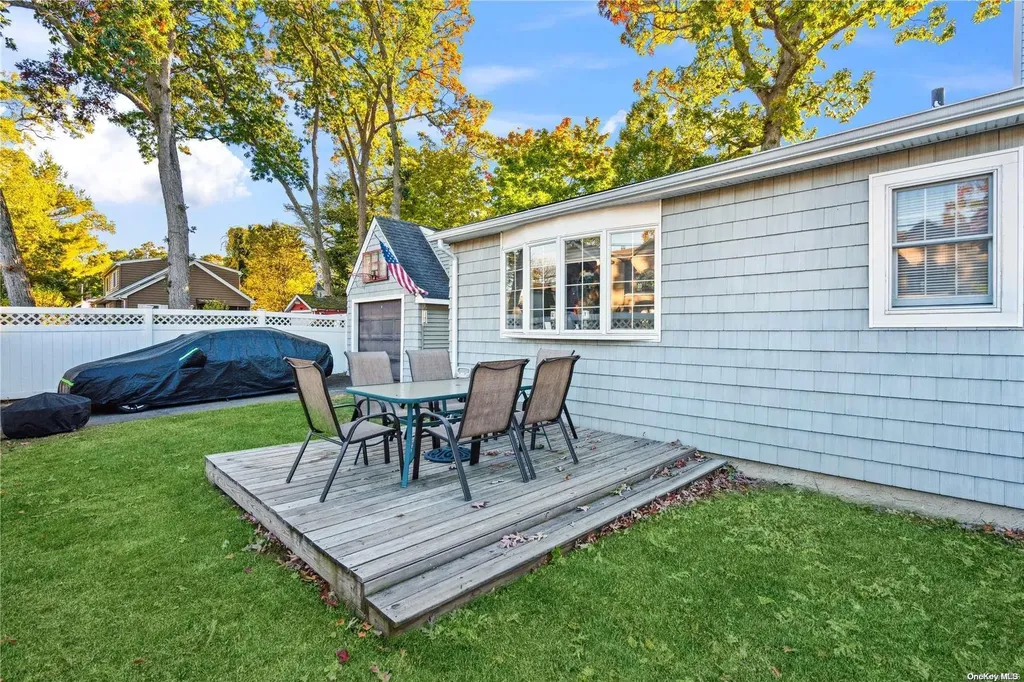 35 Brookside Avenue Merrick NY 11566