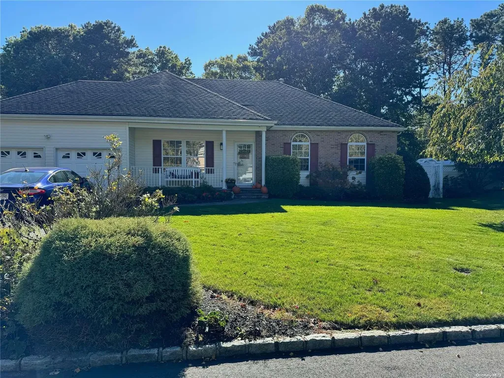 55 Timber Ridge Drive Coram NY 11727