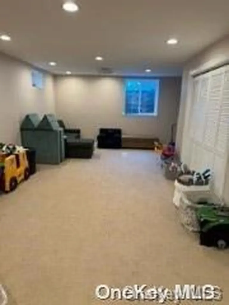 55 Timber Ridge Drive Coram NY 11727