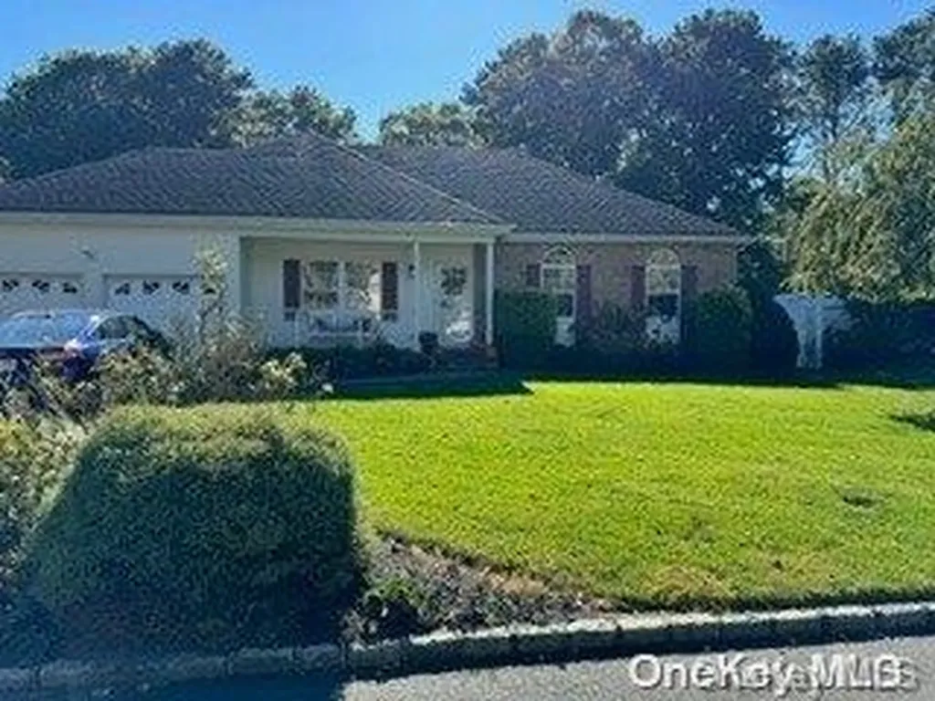 55 Timber Ridge Drive Coram NY 11727
