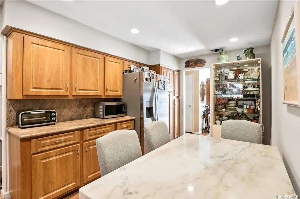 93 South Park Drive Old Bethpage NY 11804