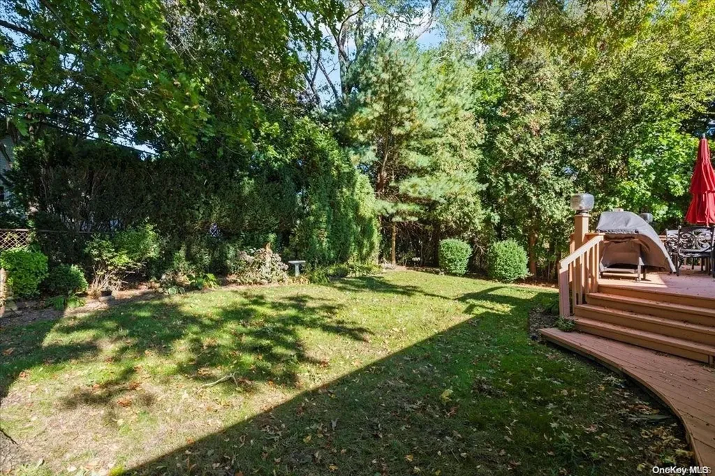 93 South Park Drive Old Bethpage NY 11804