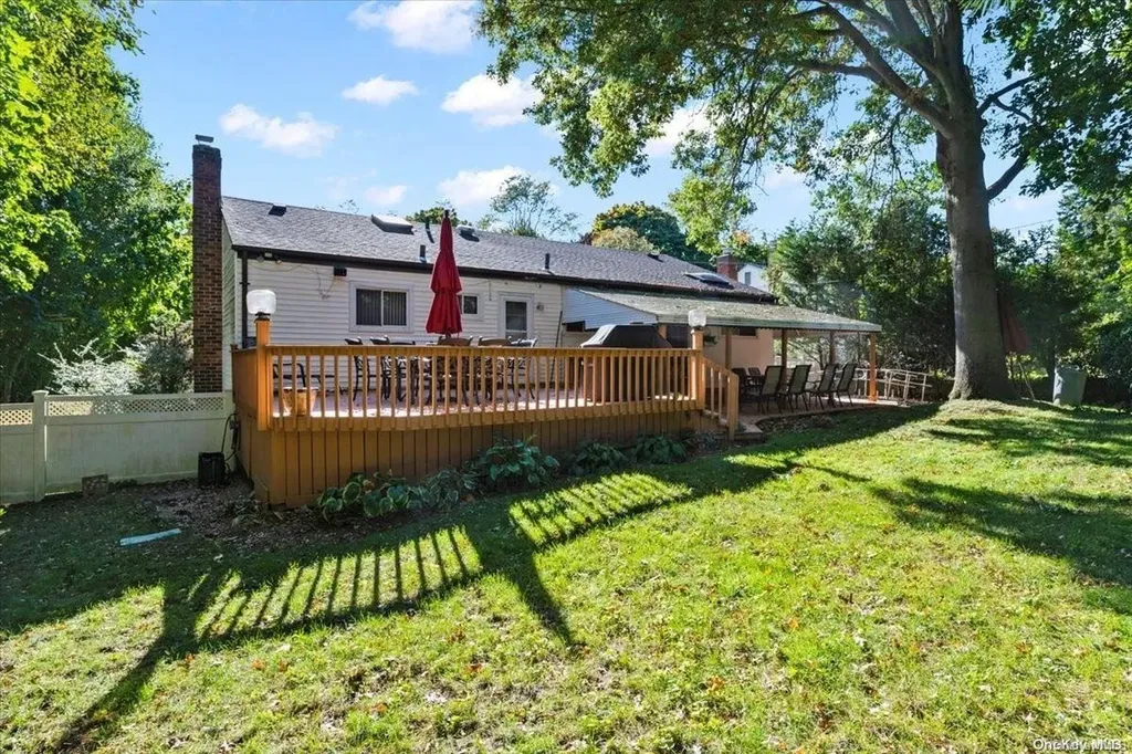 93 South Park Drive Old Bethpage NY 11804