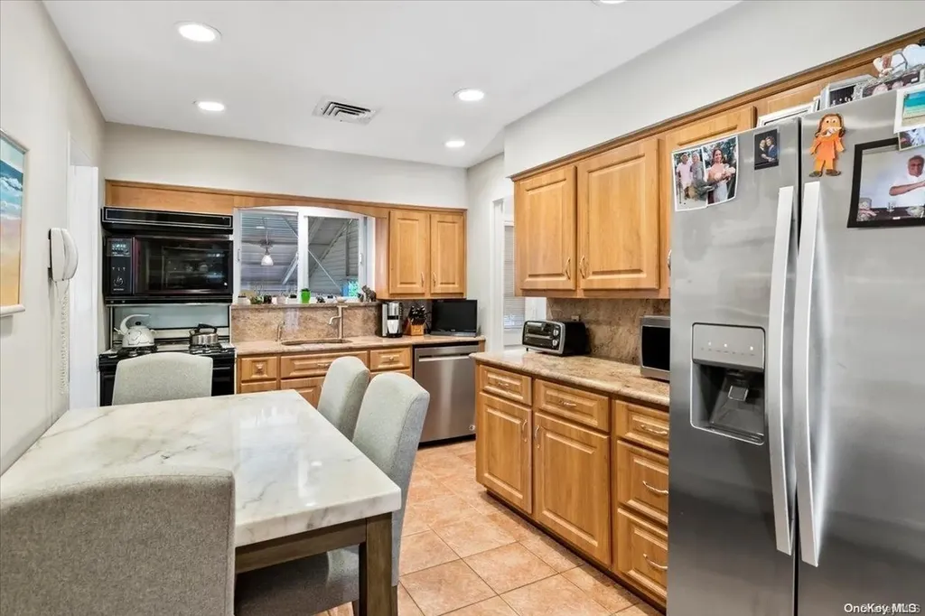 93 South Park Drive Old Bethpage NY 11804