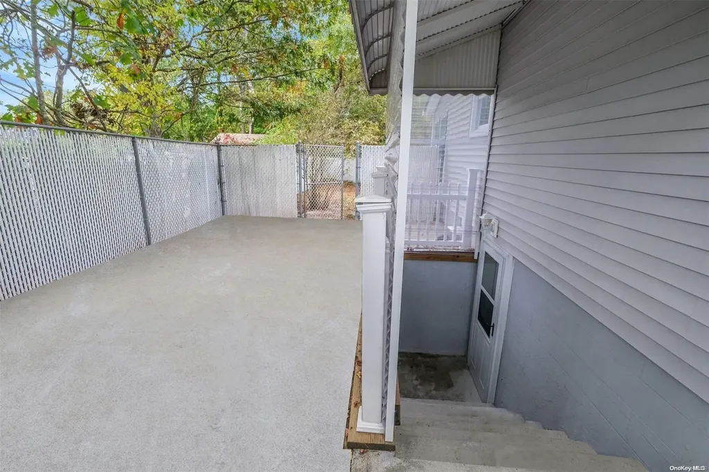 111 Wood Avenue Mastic NY 11950