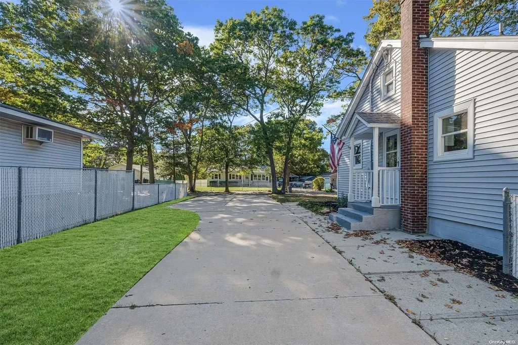 111 Wood Avenue Mastic NY 11950