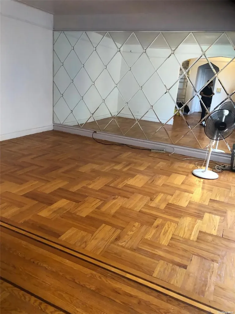 2166 E Bronx Park East Bronx NY 10462