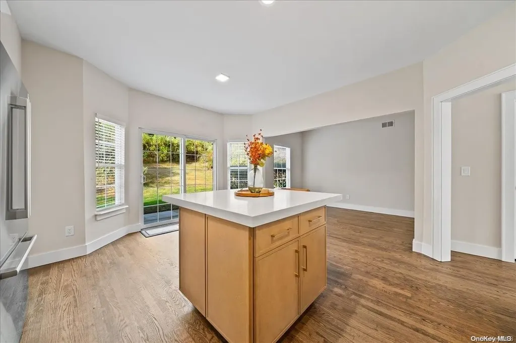 3 Paddington Circle Smithtown NY 11787