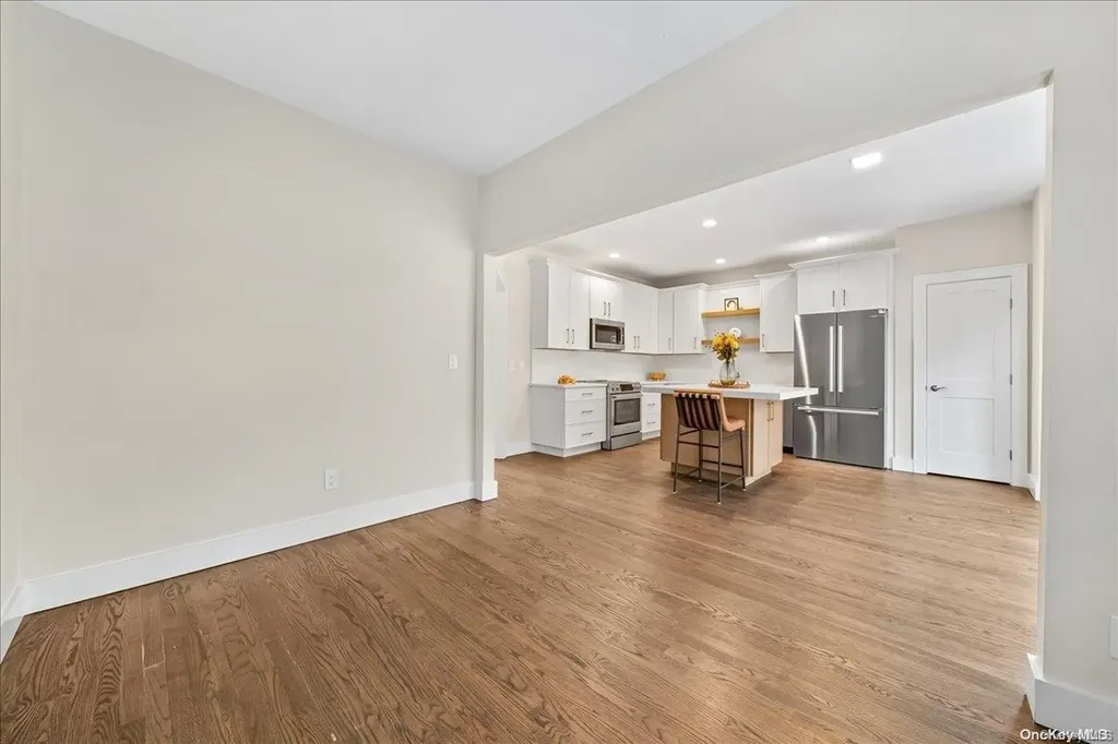 3 Paddington Circle Smithtown NY 11787
