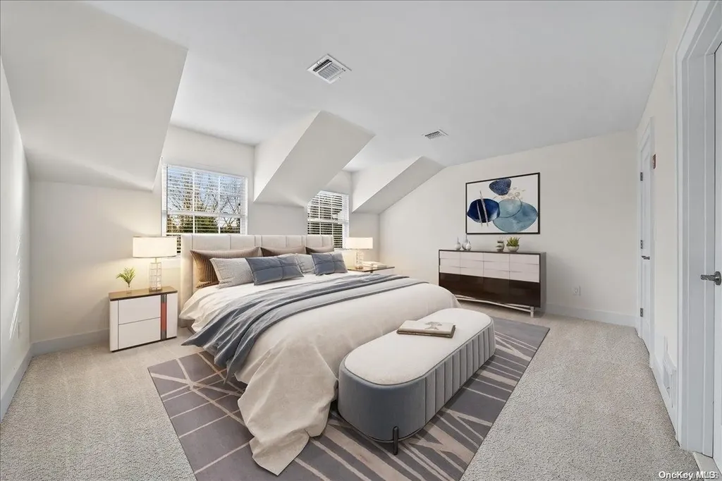 3 Paddington Circle Smithtown NY 11787