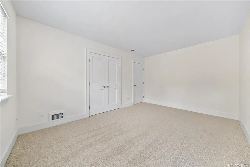 3 Paddington Circle Smithtown NY 11787