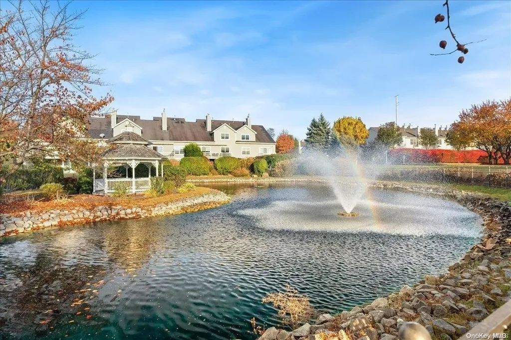 3 Paddington Circle Smithtown NY 11787