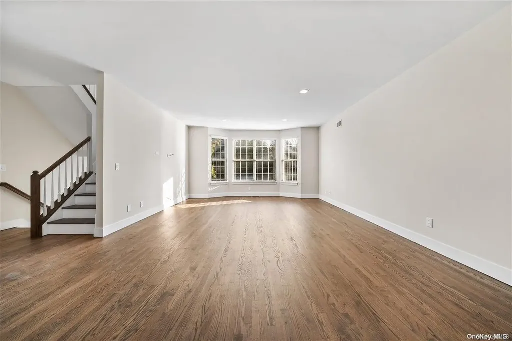3 Paddington Circle Smithtown NY 11787