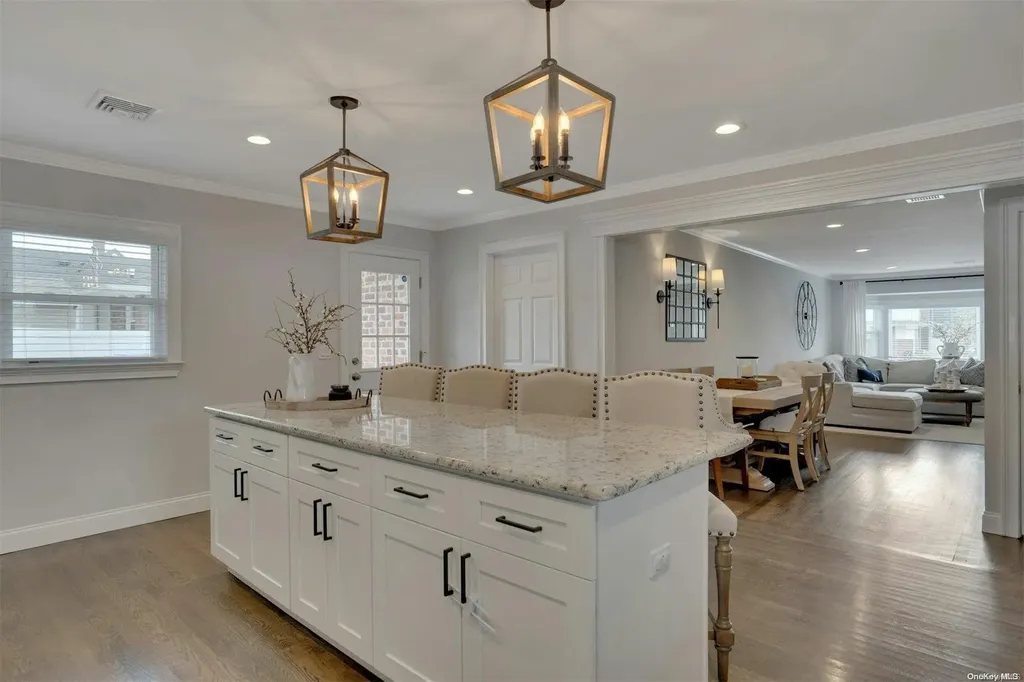 52 Terry Lane Commack NY 11725