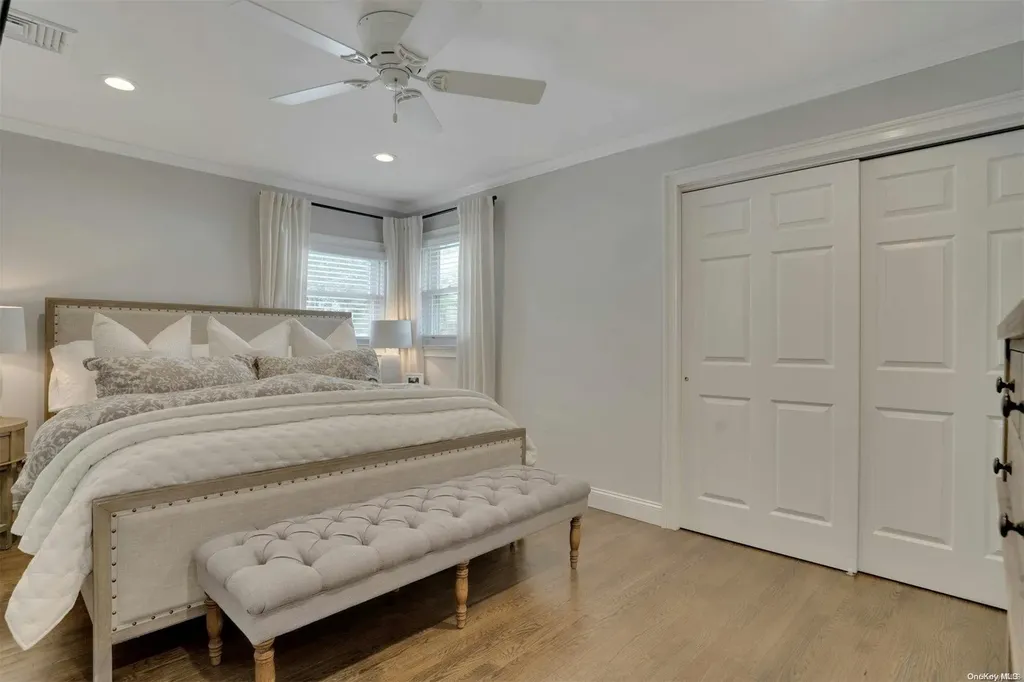 52 Terry Lane Commack NY 11725