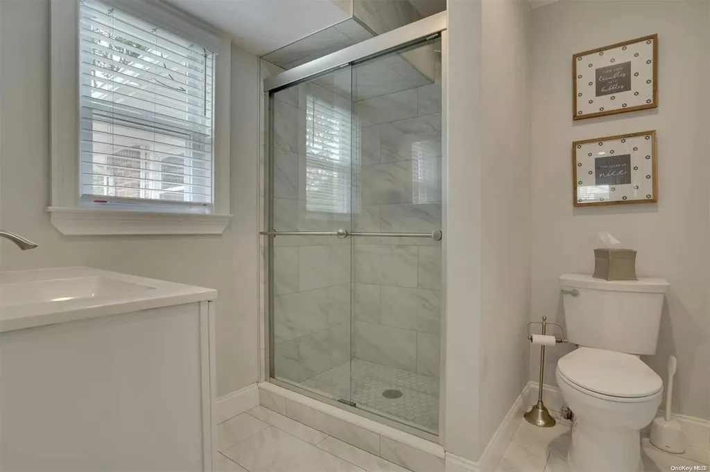 52 Terry Lane Commack NY 11725