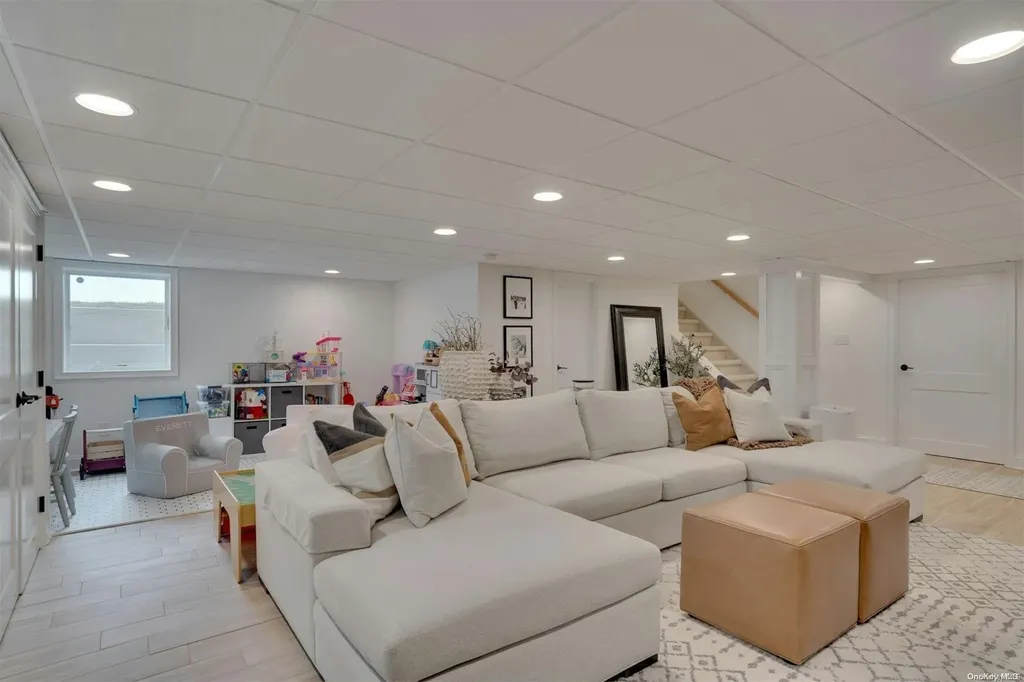 52 Terry Lane Commack NY 11725