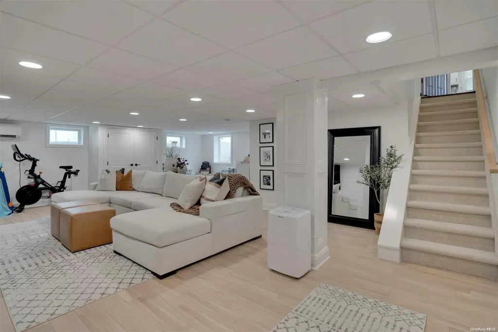 52 Terry Lane Commack NY 11725