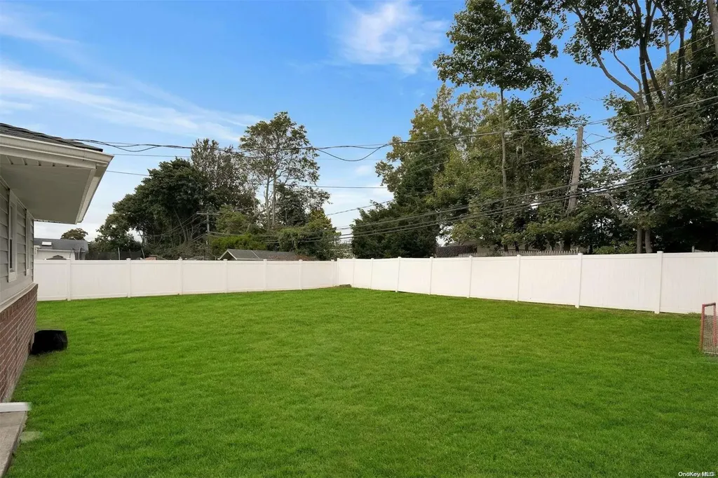 52 Terry Lane Commack NY 11725