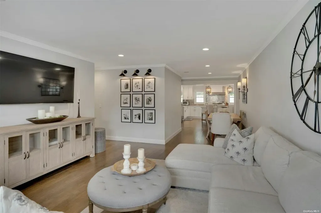 52 Terry Lane Commack NY 11725