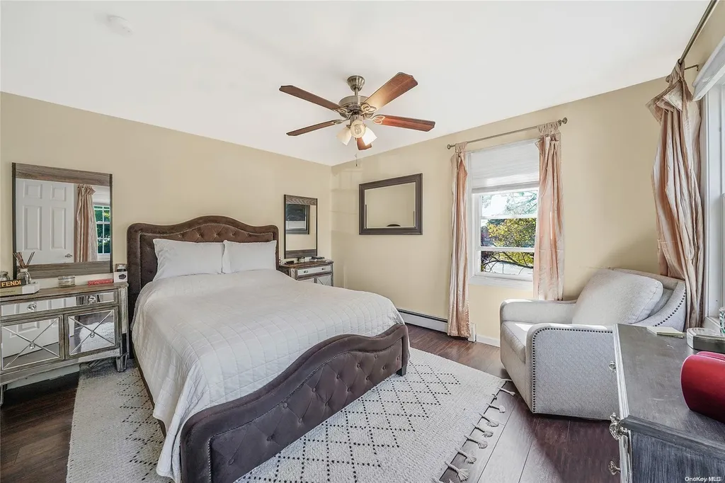 211 Porterfield Place Freeport NY 11520