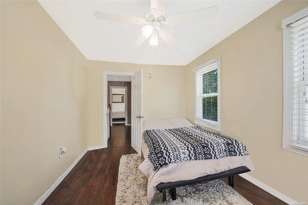 211 Porterfield Place Freeport NY 11520