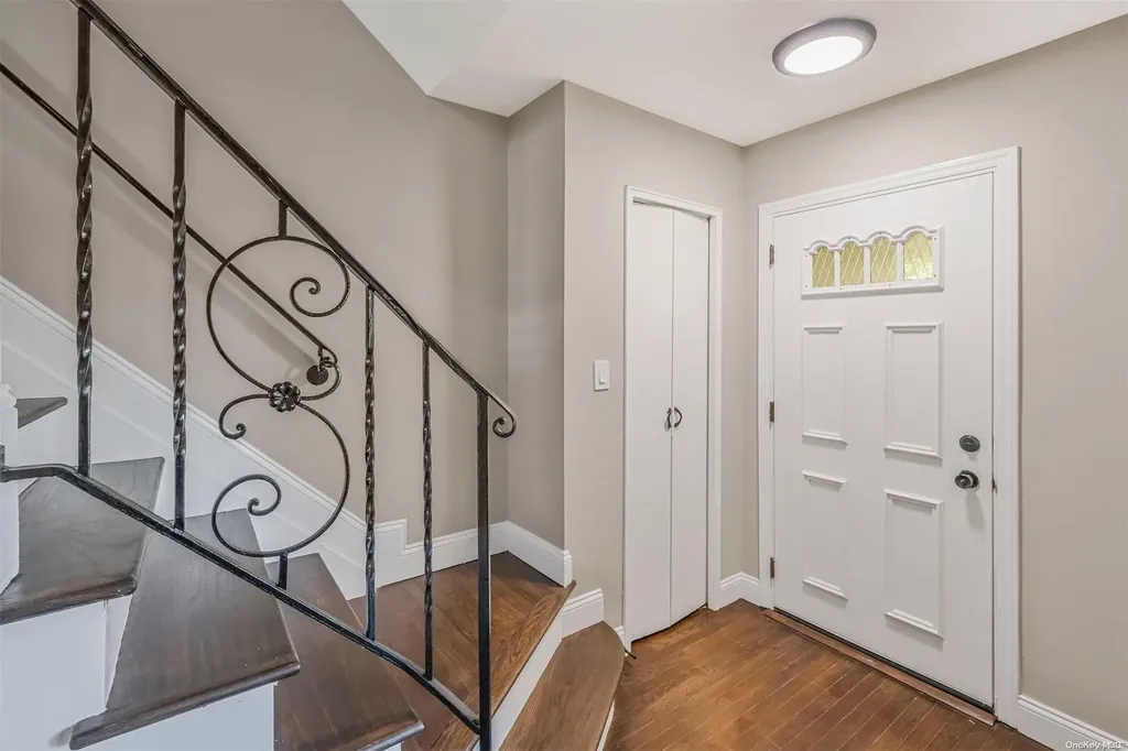 4 Norwalk Lane Smithtown NY 11787