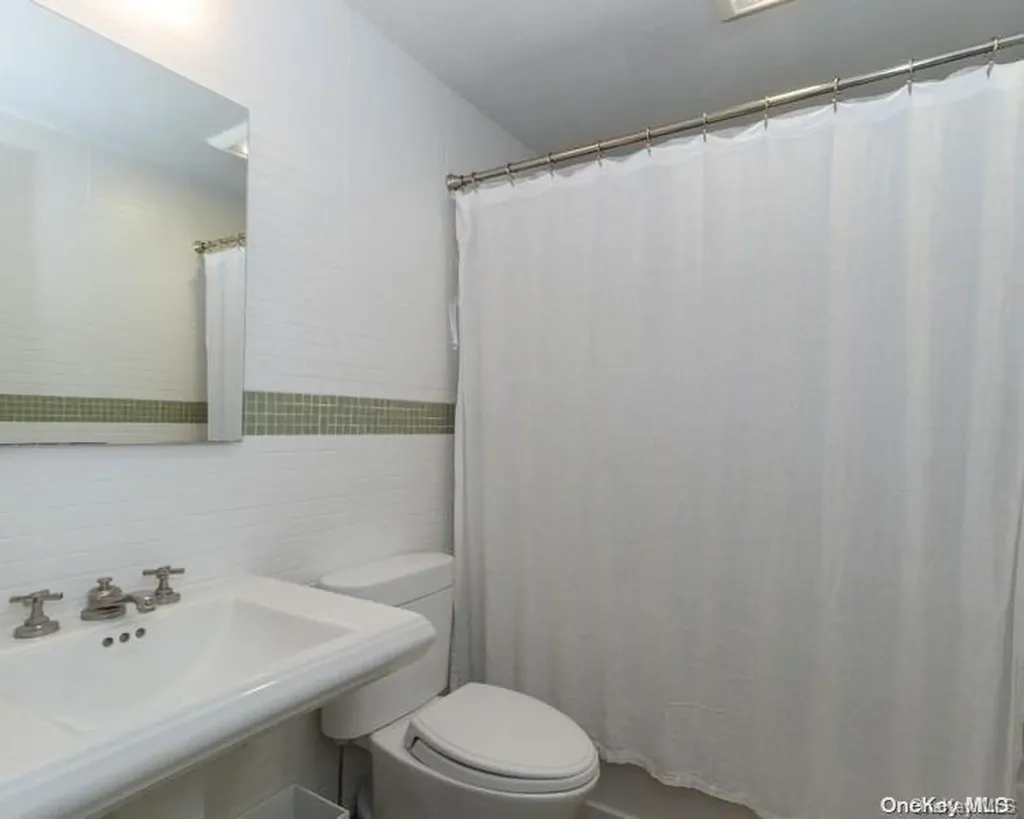 34 Cedar Drive Huntington NY 11743