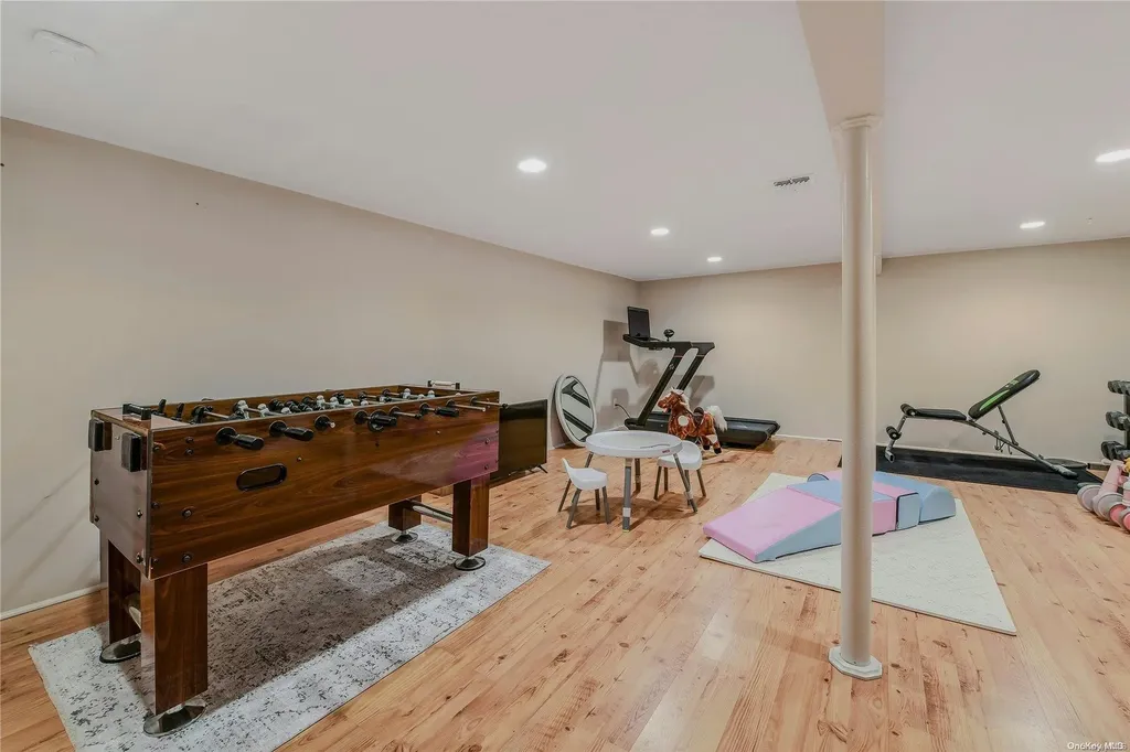 34 Cedar Drive Huntington NY 11743