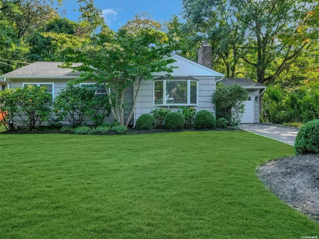 34 Cedar Drive Huntington NY 11743