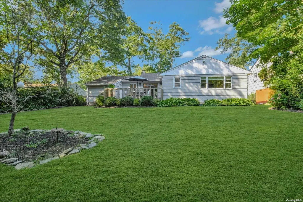 34 Cedar Drive Huntington NY 11743