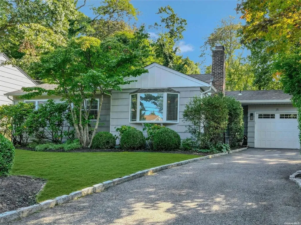 34 Cedar Drive Huntington NY 11743