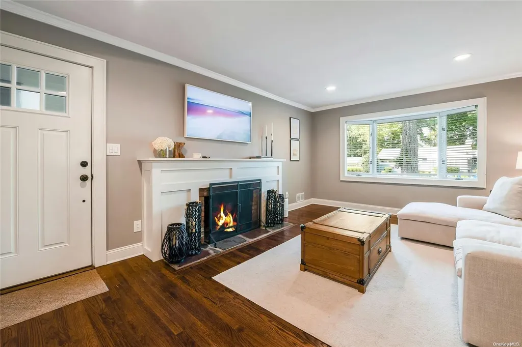 34 Cedar Drive Huntington NY 11743