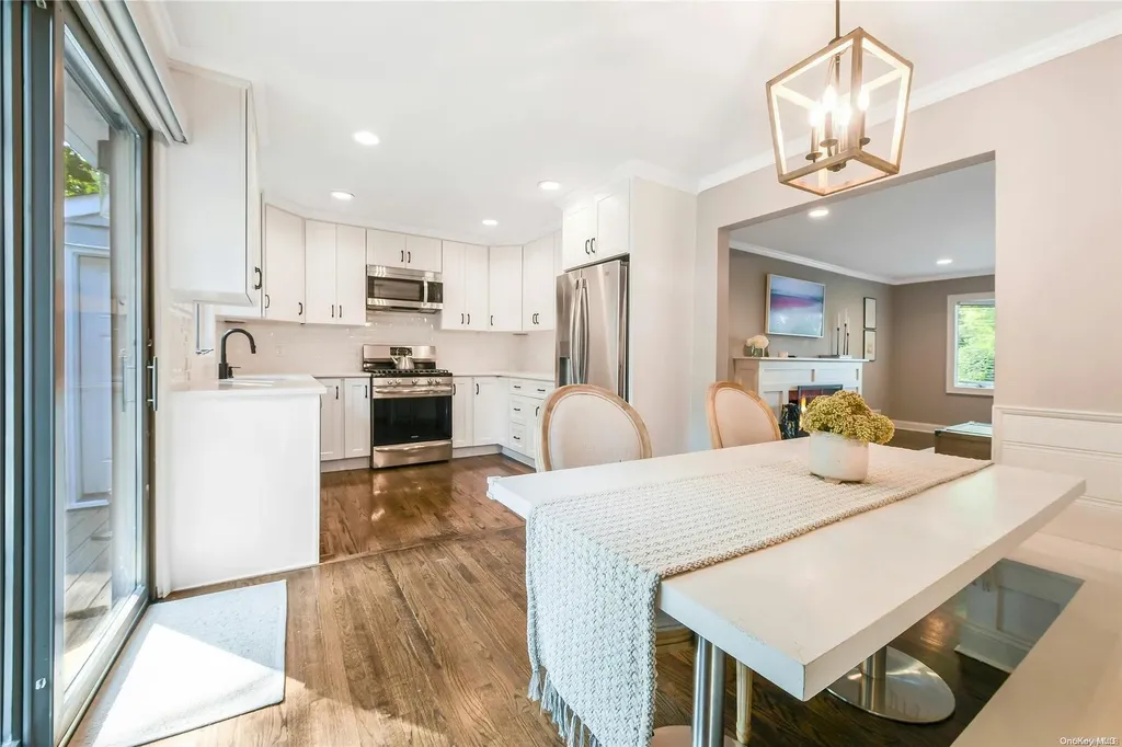 34 Cedar Drive Huntington NY 11743