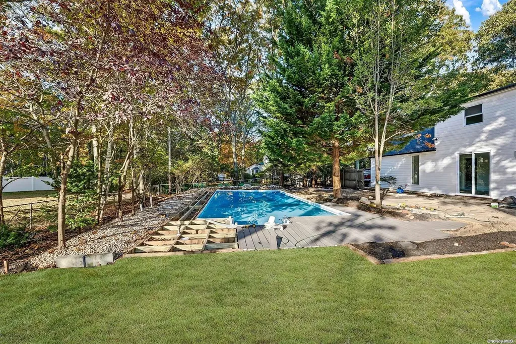 22 Shearwater Way Centereach NY 11720