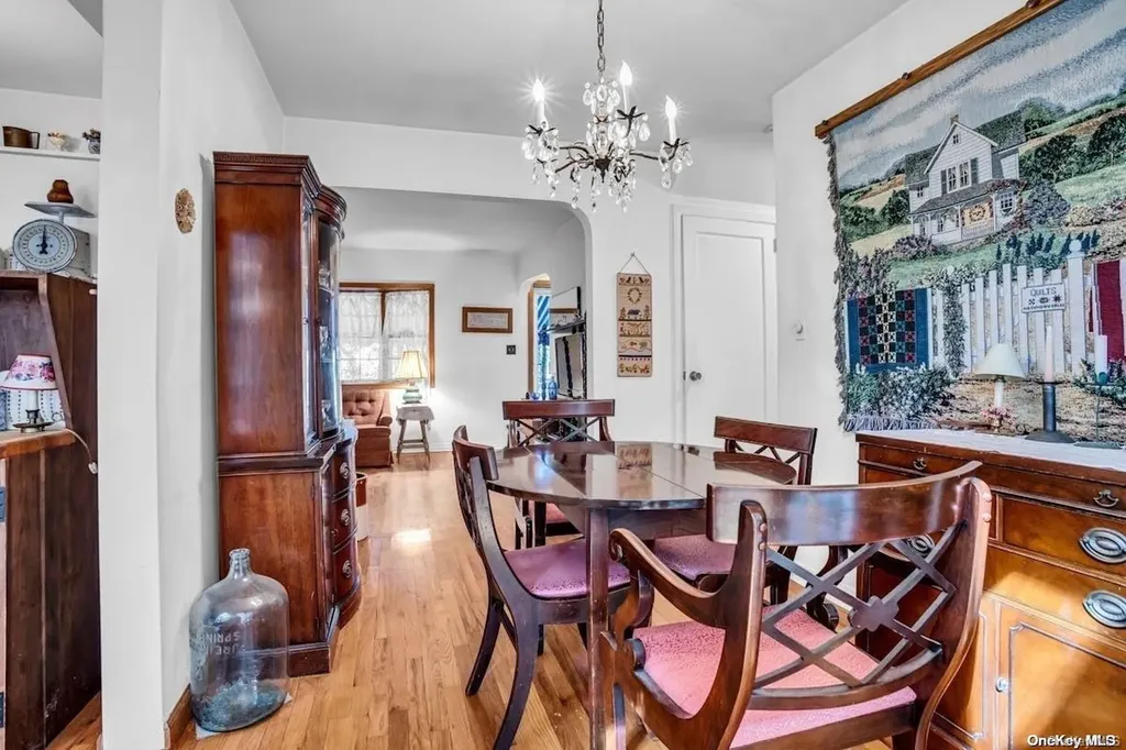 1756 Briar Place Merrick NY 11566