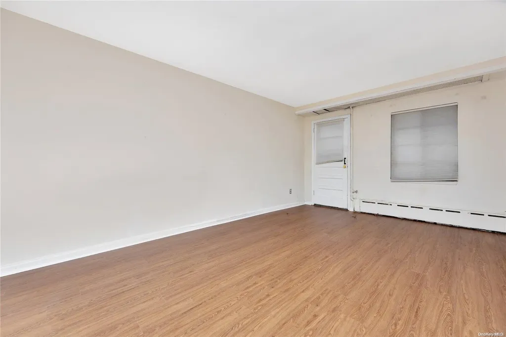 72-19 60th Avenue Maspeth NY 11378