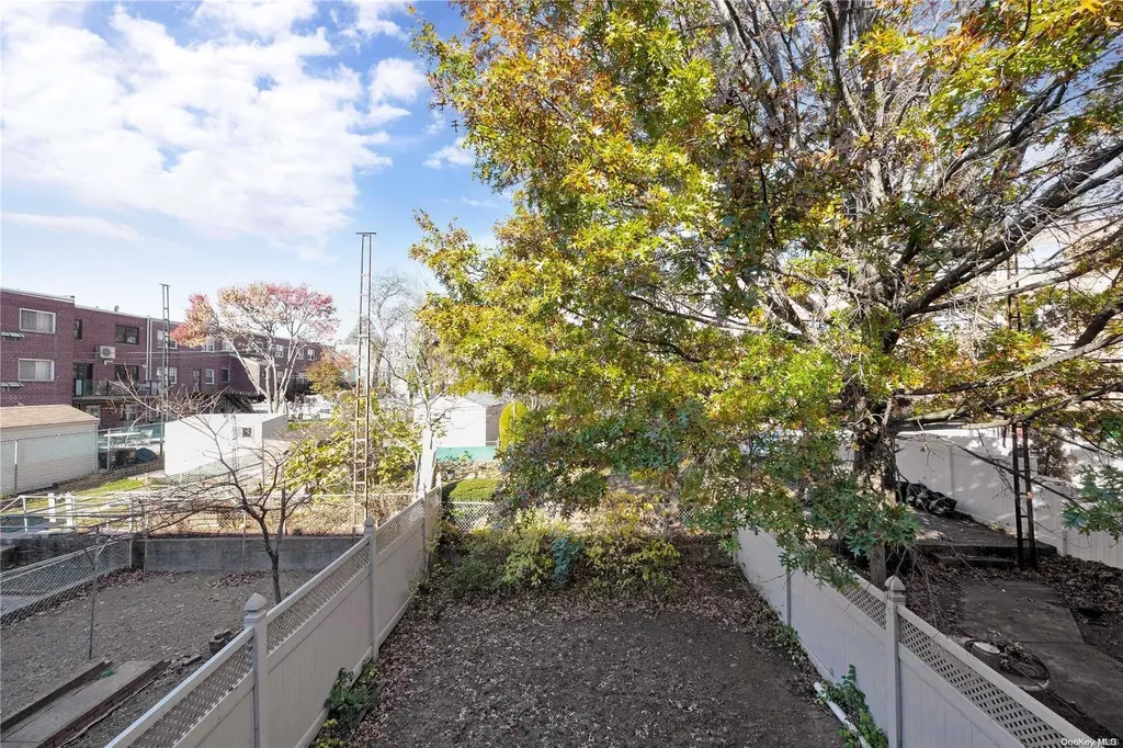 72-19 60th Avenue Maspeth NY 11378