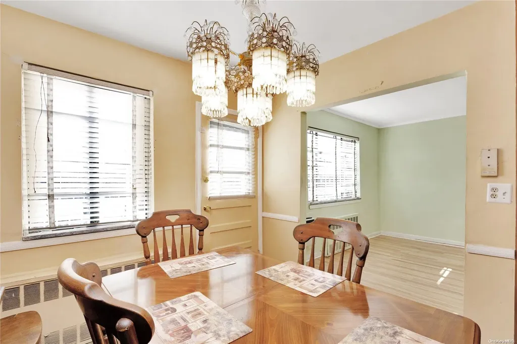 72-19 60th Avenue Maspeth NY 11378