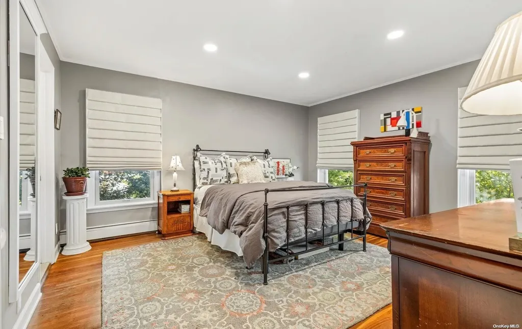 23 Donald Drive Syosset NY 11791