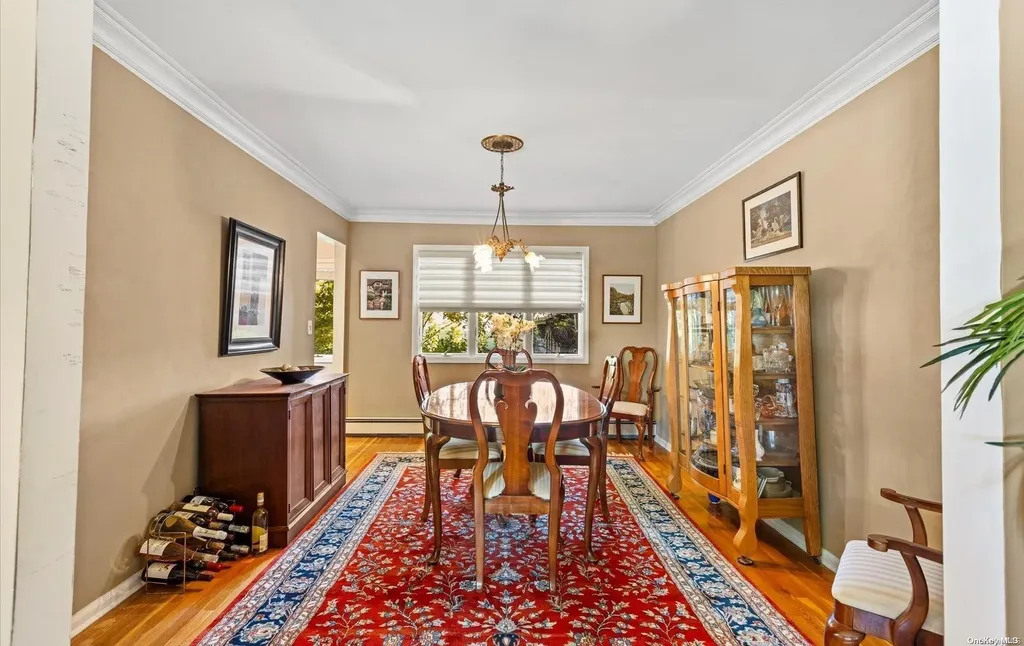 23 Donald Drive Syosset NY 11791